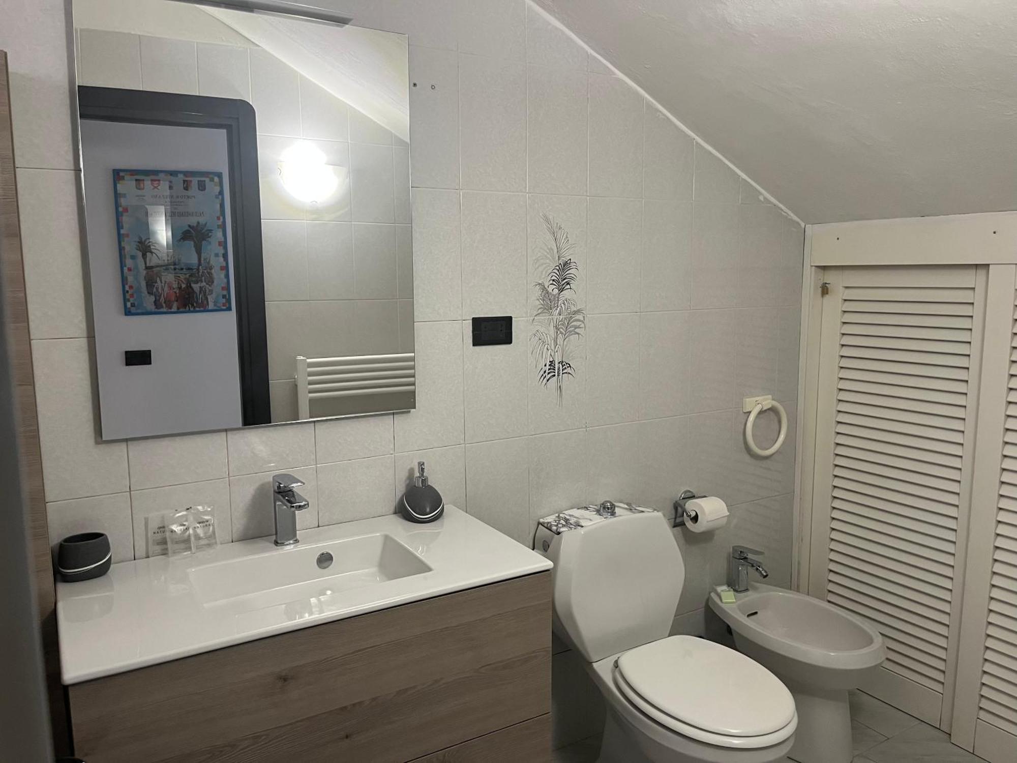 Apartamento Porto Santo Stefano Vista Mare + Parcheggio Gratuito Exterior foto