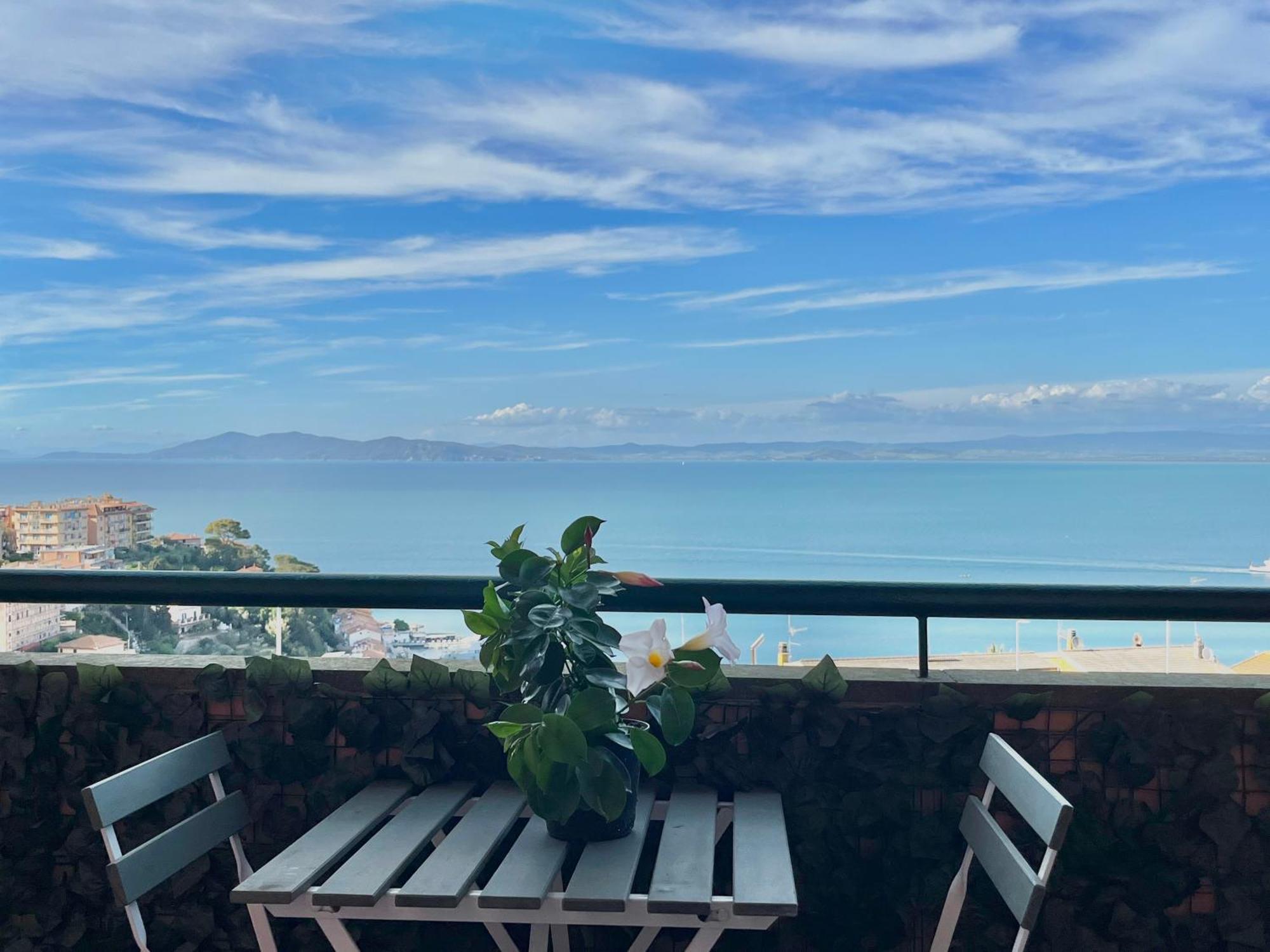 Apartamento Porto Santo Stefano Vista Mare + Parcheggio Gratuito Exterior foto